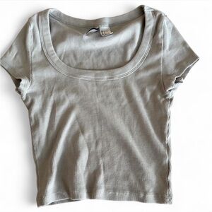 Women's Ribbed Gray Top